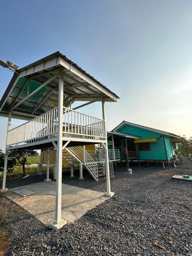 Homestay Denai Harummanis S4 Simpang Empat  Eksteriør billede